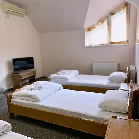 Sameтой Hotel Mukacheve